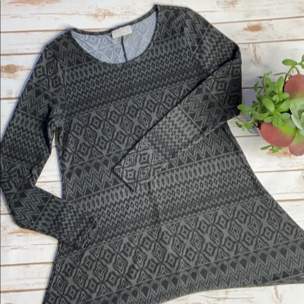 Gently Worn Bobbie Brooks Small Tunic Style Top